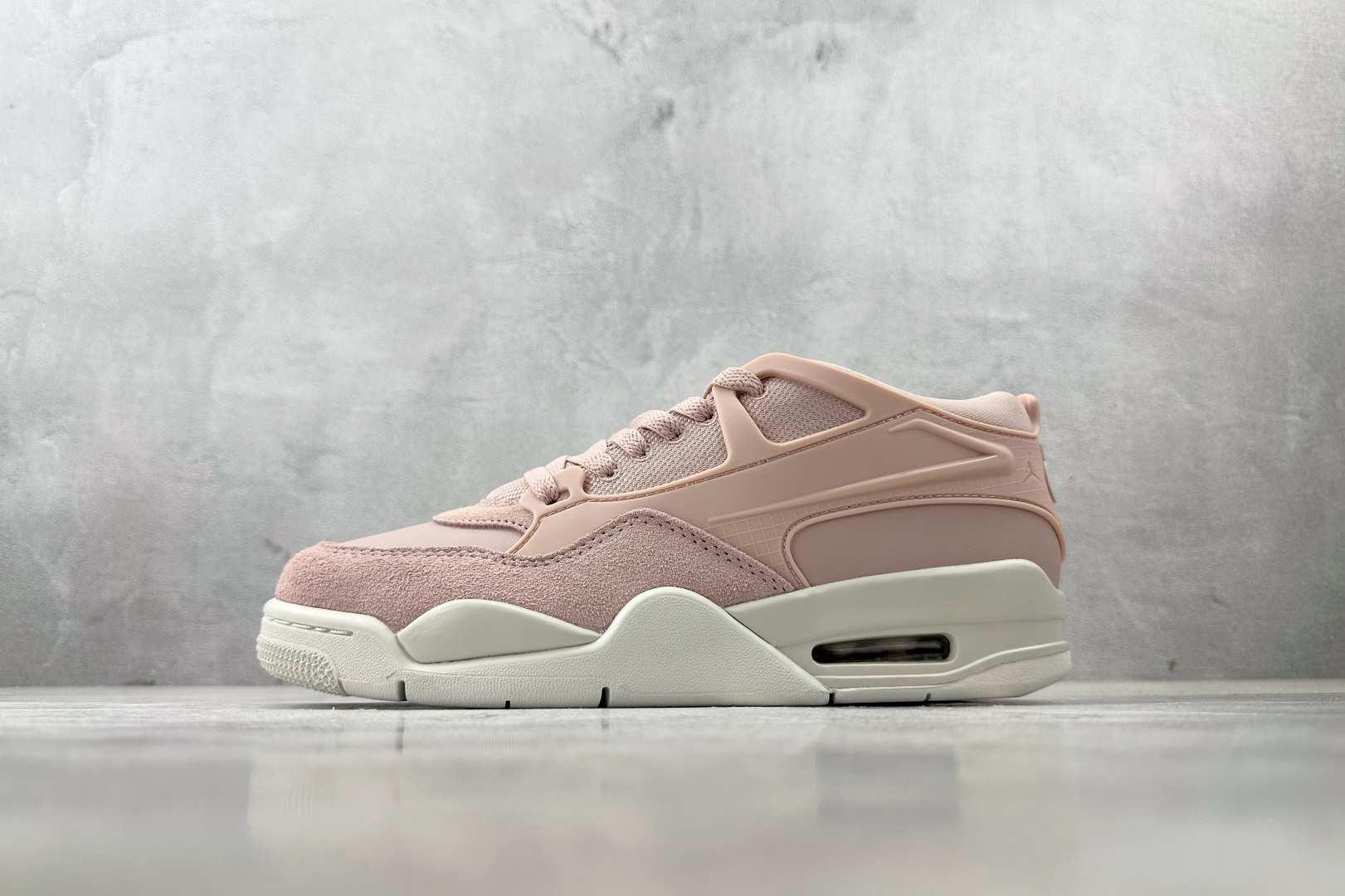 
公司级 Jordan Air Jordan 4 RMPink Oxford” 粉红

货号：FQ794