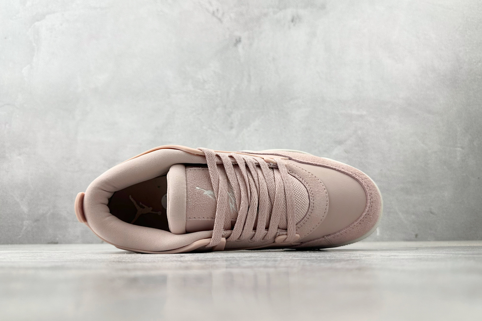 
公司级 Jordan Air Jordan 4 RMPink Oxford” 粉红

货号：FQ794