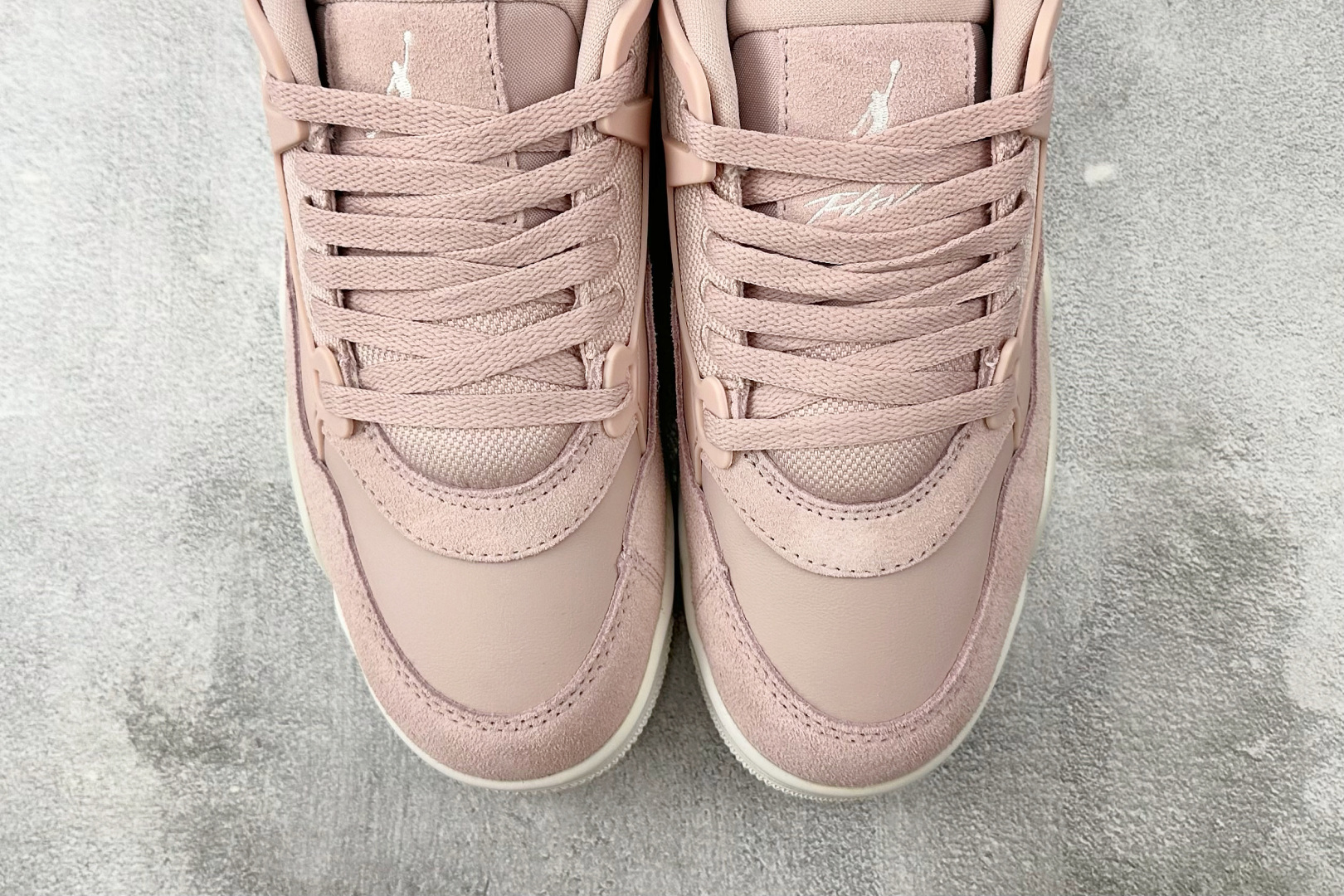
公司级 Jordan Air Jordan 4 RMPink Oxford” 粉红

货号：FQ794