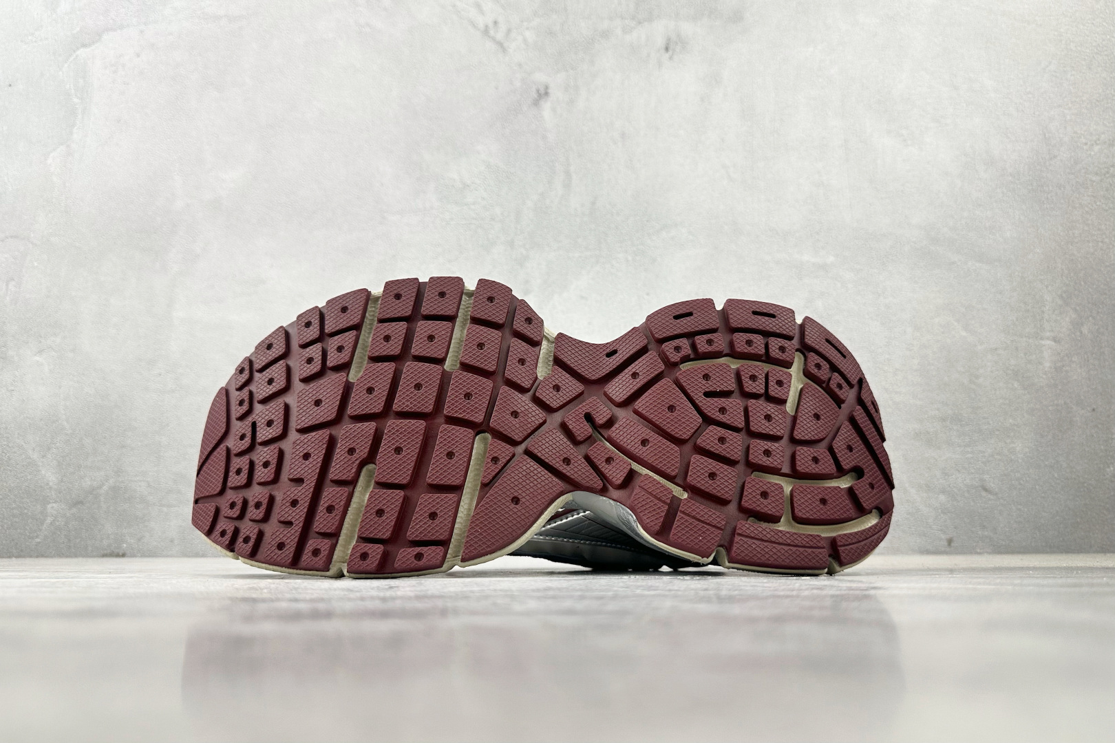 P360VG代购版 Balenciaga巴黎世家 3XL 米棕色 734734W3XNY