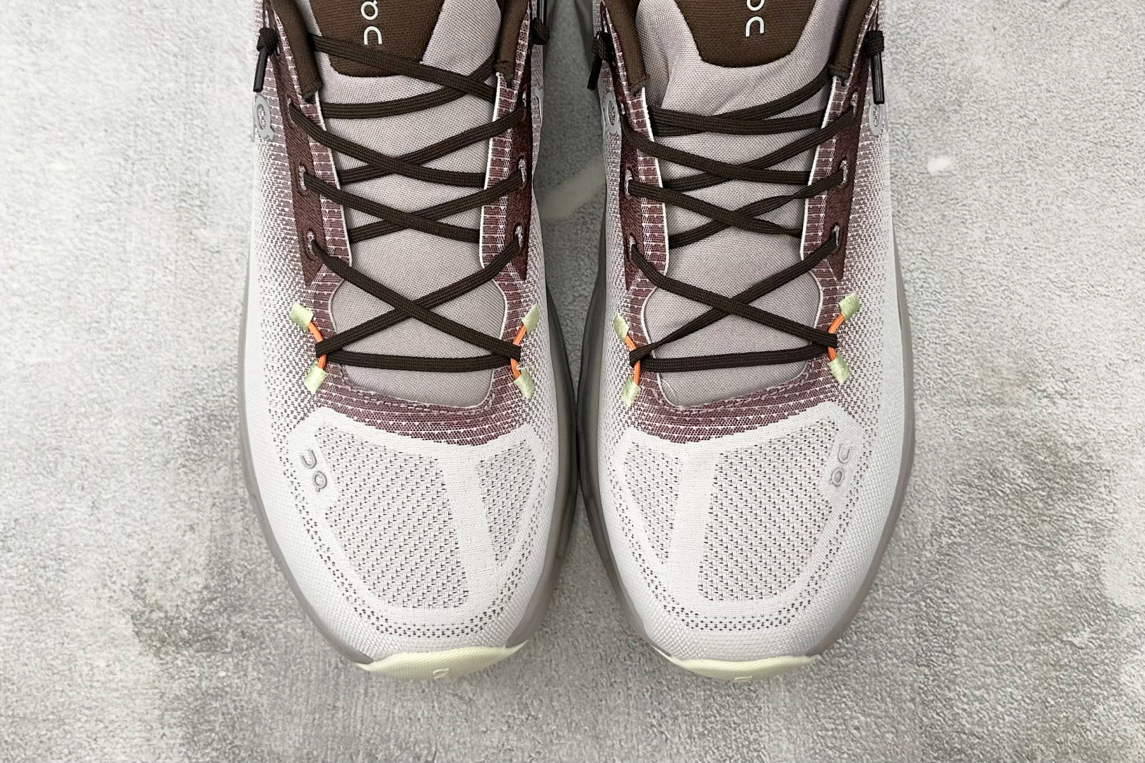 210 On昂跑 Cloudtilt 系列 白褐 3WE1005