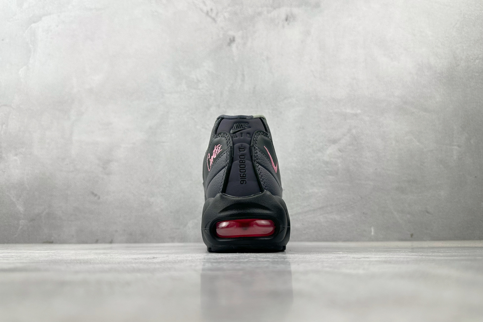 KZ/2.0 
口碑神作 Corteiz x Nike Air Max 95 Pink Beam黑粉

