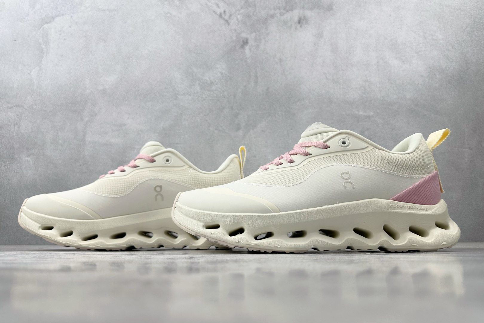 On昂跑 × LOEWE罗意威 Cloudtilt 2.0 白粉 3WE1069-莆田鞋,莆田鞋货源,高仿鞋,高仿鞋货源,安福档口,莆田高仿鞋,莆田鞋批发,高仿鞋批发,莆田高仿运动鞋,高仿运动鞋,莆田运动鞋 On昂跑 × LOEWE罗意威 Cloudtilt 2.0 白粉 3WE1069