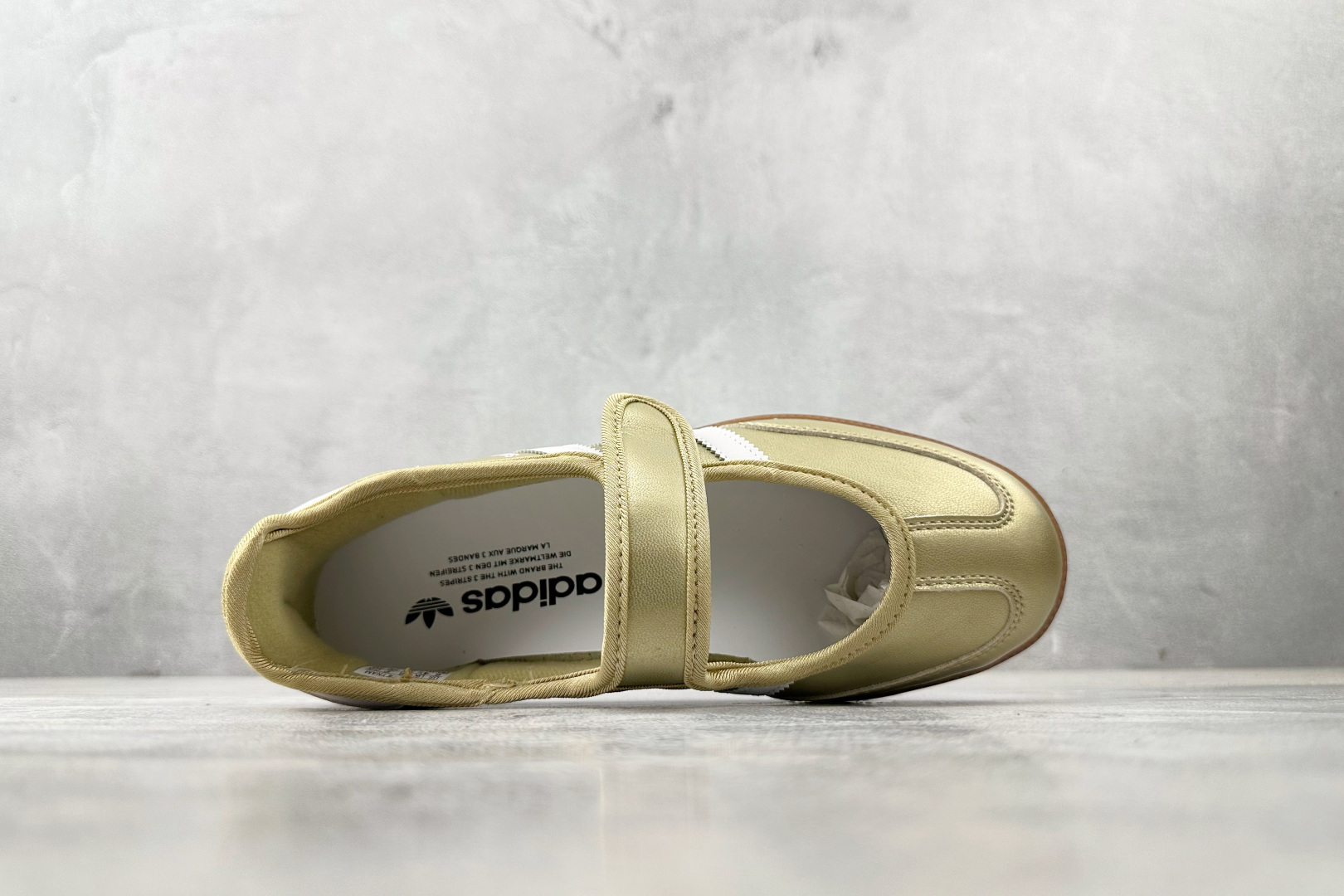 adidas originals Samba Jane 金色 IH6599-莆田鞋,莆田鞋货源,高仿鞋,高仿鞋货源,安福档口,莆田高仿鞋,莆田鞋批发,高仿鞋批发,莆田高仿运动鞋,高仿运动鞋,莆田运动鞋 adidas originals Samba Jane 金色 IH6599