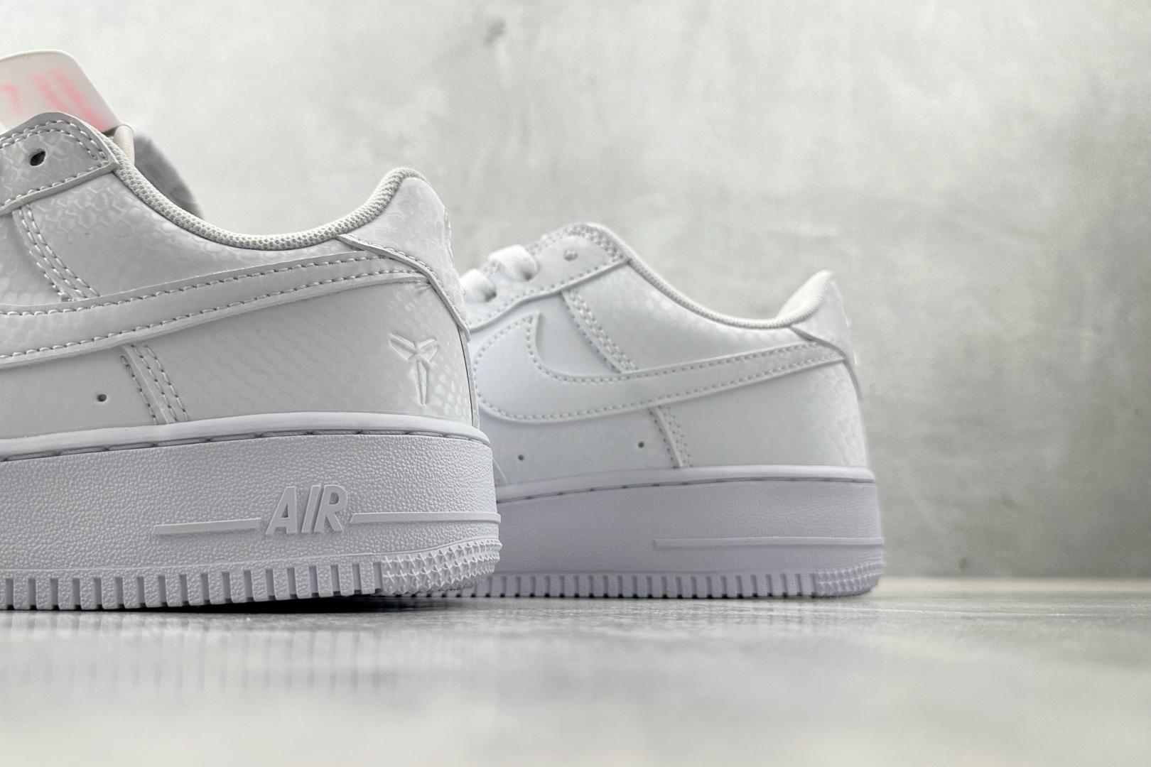 Nike Air Force 1 Low Kobe Forever White 白色 IB0018-100-莆田鞋,莆田鞋货源,高仿鞋,高仿鞋货源,安福档口,莆田高仿鞋,莆田鞋批发,高仿鞋批发,莆田高仿运动鞋,高仿运动鞋,莆田运动鞋 Nike Air Force 1 Low Kobe Forever White 白色 IB0018-100