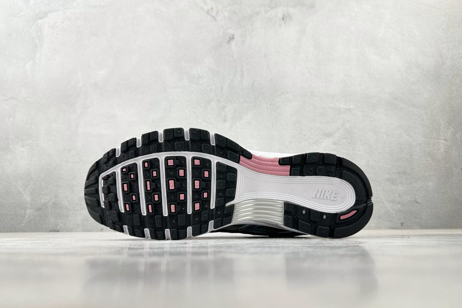 原鞋开发 原数据档案 Nike P-6000 白银 BV1021-108