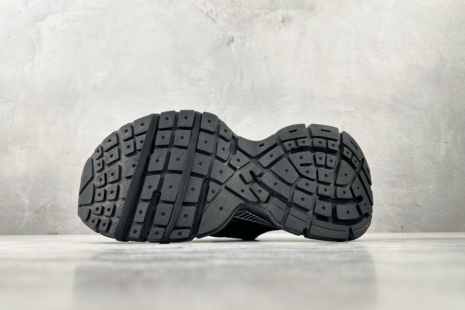 250 Balenciaga巴黎世家 3XL 黑白 734731W3XL1-Chinese UA Cheap High Quatity Brand Clothes Bags handbags Sneakers wholesale wholesaler seller from China Factory suppliers Fashion Clothing Shoes best Quality Beautiful Price 250 Balenciaga巴黎世家 3XL 黑白 734731W3XL1