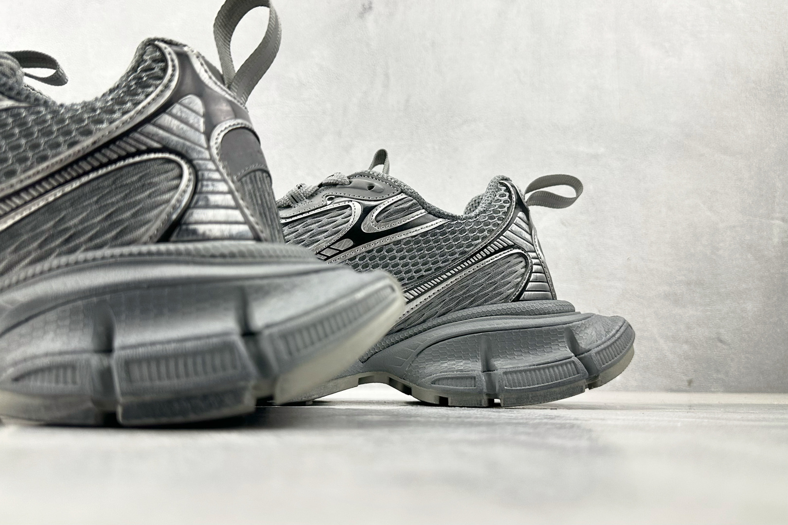 250 Balenciaga巴黎世家 3XL 银灰 734734Ｗ3XL1