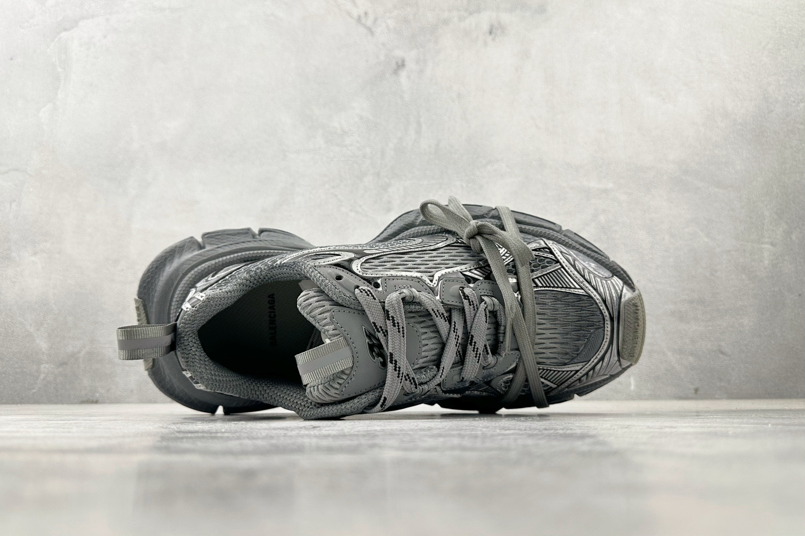 250 Balenciaga巴黎世家 3XL 银灰 734734Ｗ3XL1