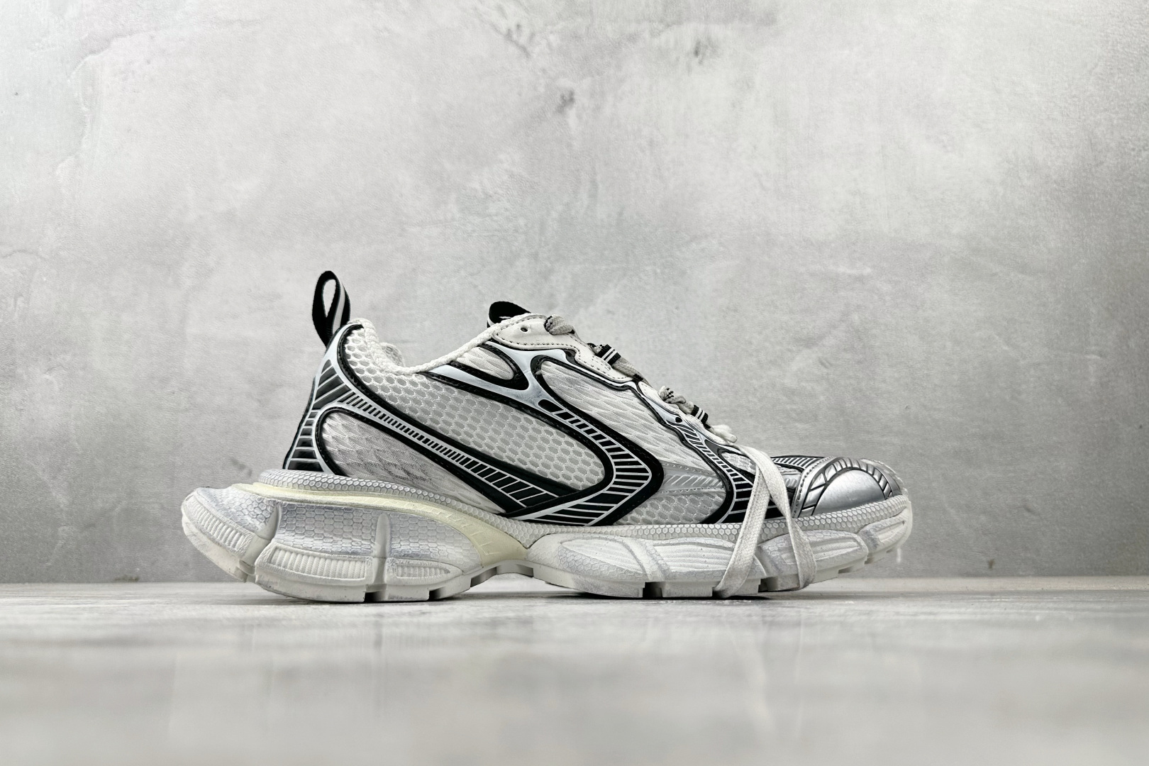 250 Balenciaga巴黎世家 3XL 灰白色 734731W3XL4