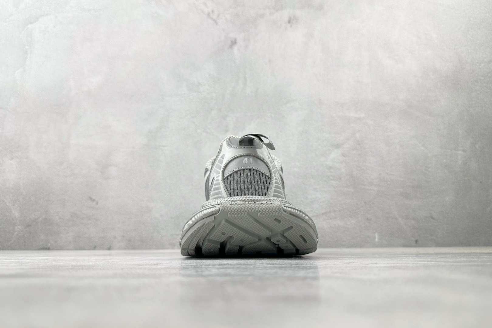 250 Balenciaga巴黎世家 3XL 灰色 734734W3XLR