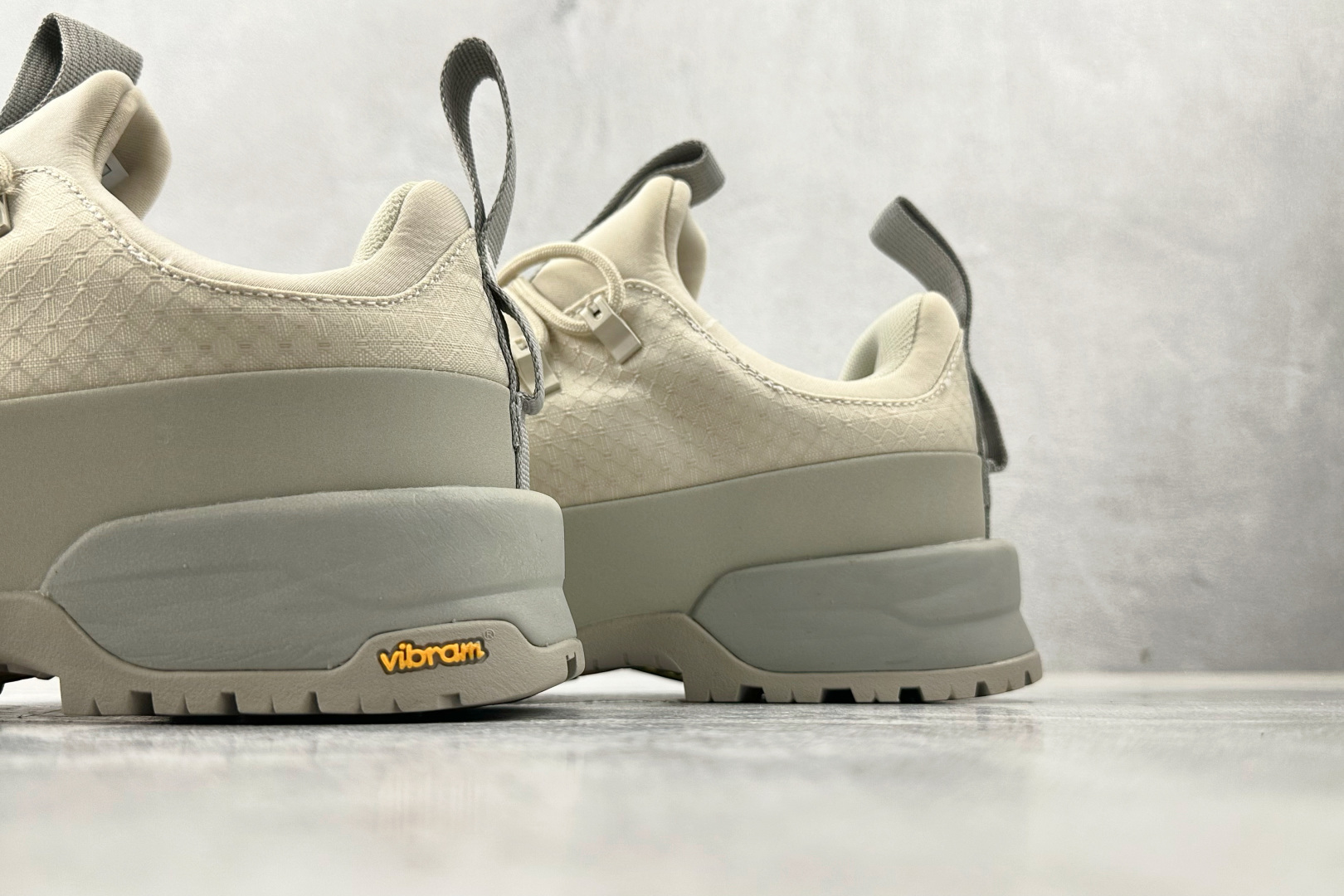 240 北面THE NORTH FACE GLENCLYFFE 灰色 NS94R42K