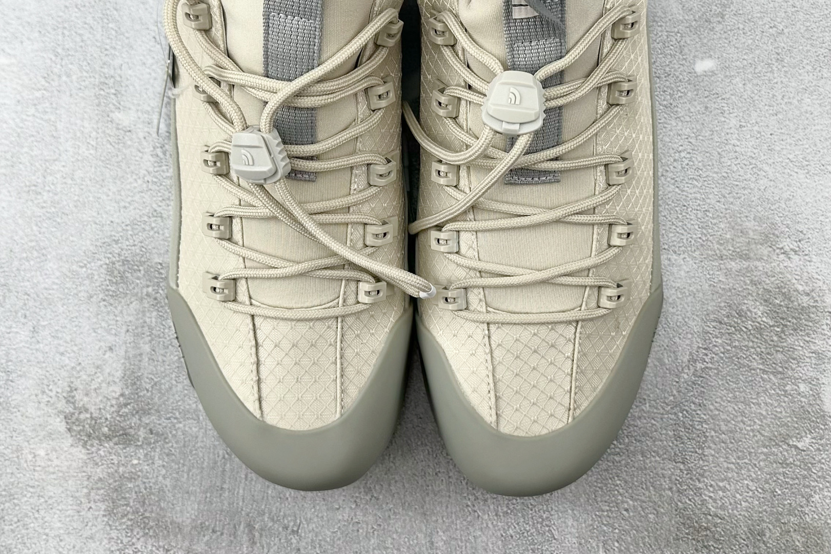 240 北面THE NORTH FACE GLENCLYFFE 灰色 NS94R42K