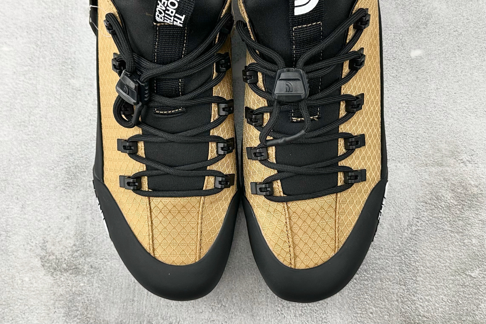 240 北面THE NORTH FACE GLENCLYFFE 棕黑 NF0A817B-KOM