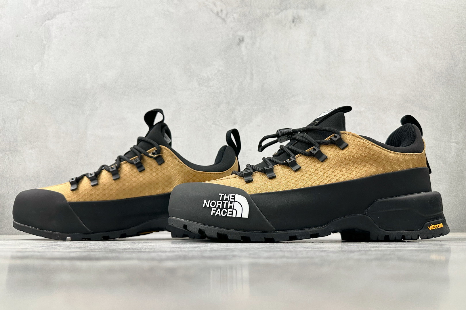 240 北面THE NORTH FACE GLENCLYFFE 棕黑 NF0A817B-KOM