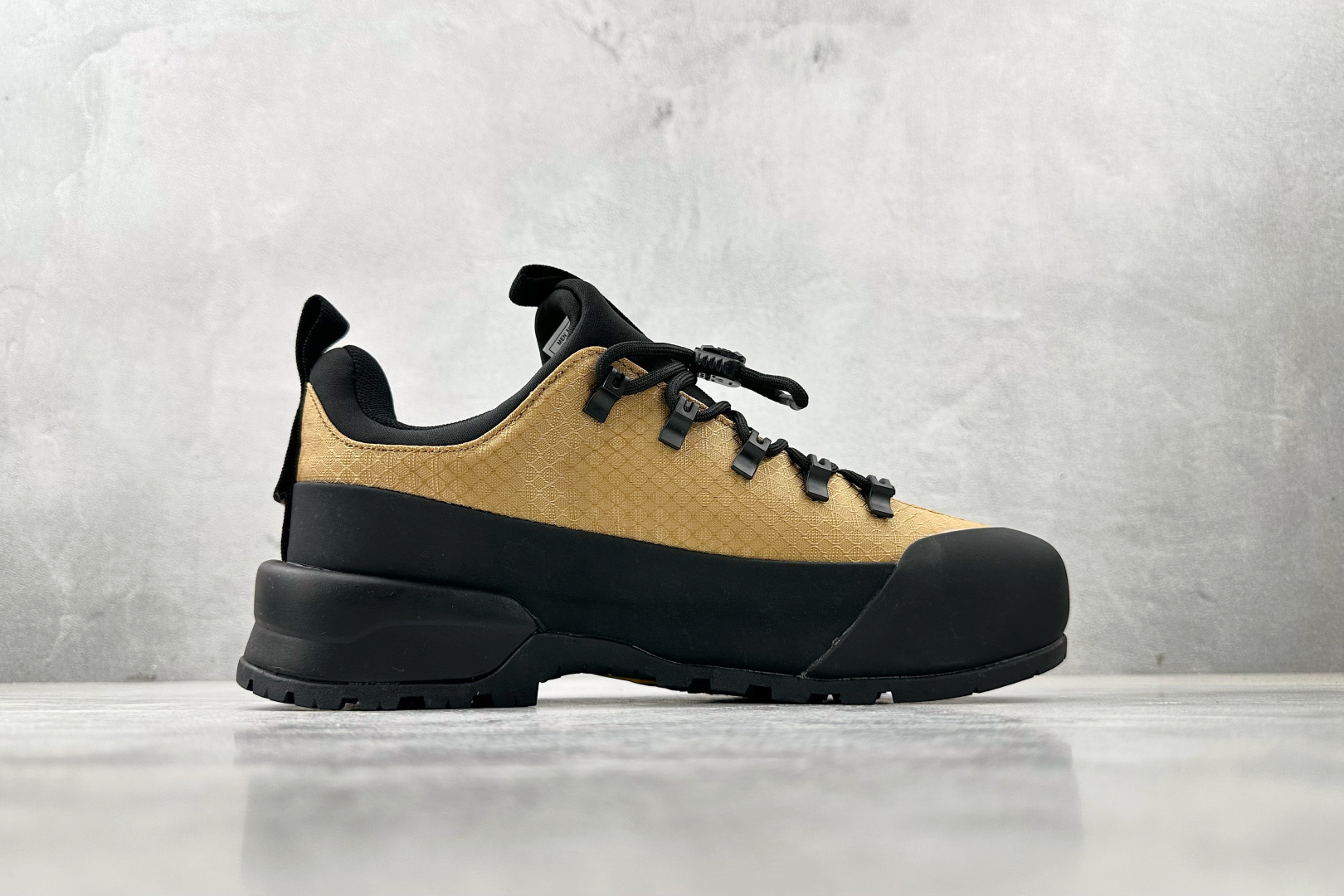 240 北面THE NORTH FACE GLENCLYFFE 棕黑 NF0A817B-KOM