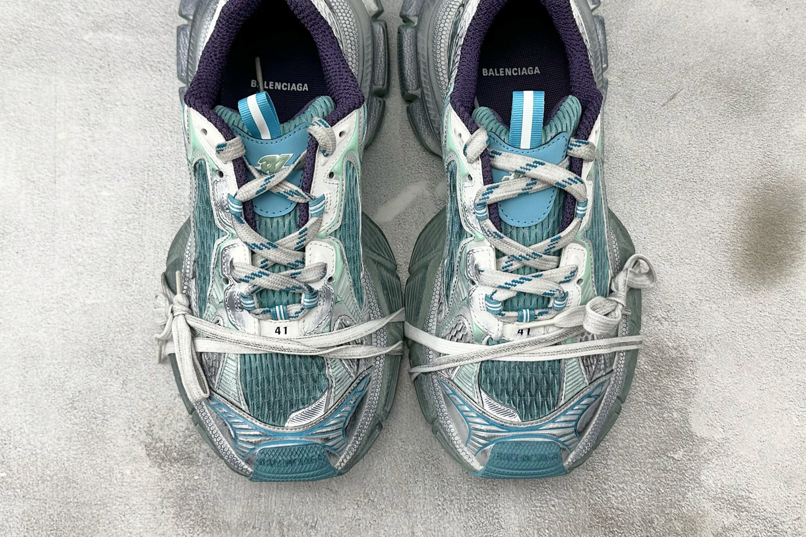 250 Balenciaga巴黎世家 3XL 灰蓝色 734731W3XL5