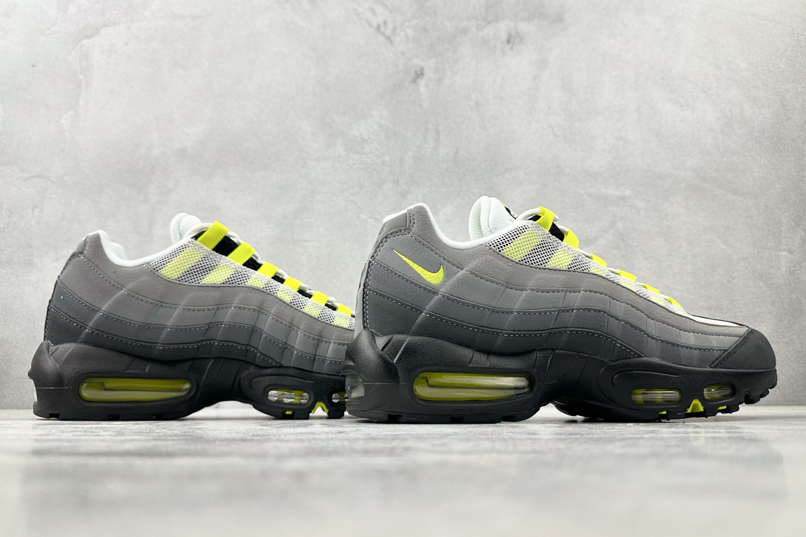 顶级 完美复刻 Nike Air 95 黑绿 747137-170