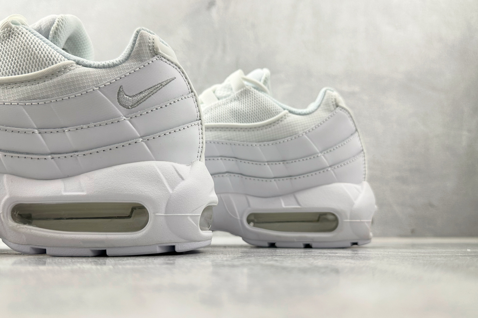 顶级 完美复刻 Nike Air 95 白 DH8015-100-莆田鞋,莆田鞋货源,高仿鞋,高仿鞋货源,安福档口,莆田高仿鞋,莆田鞋批发,高仿鞋批发,莆田高仿运动鞋,高仿运动鞋,莆田运动鞋 顶级 完美复刻 Nike Air 95 白 DH8015-100