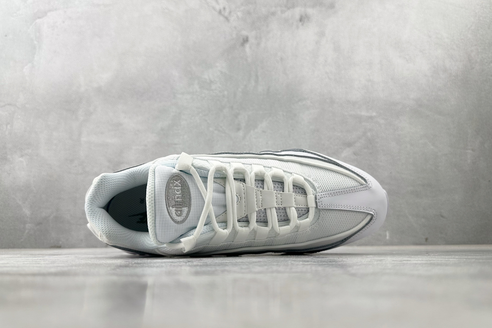 顶级 完美复刻 Nike Air 95 白 DH8015-100-莆田鞋,莆田鞋货源,高仿鞋,高仿鞋货源,安福档口,莆田高仿鞋,莆田鞋批发,高仿鞋批发,莆田高仿运动鞋,高仿运动鞋,莆田运动鞋 顶级 完美复刻 Nike Air 95 白 DH8015-100