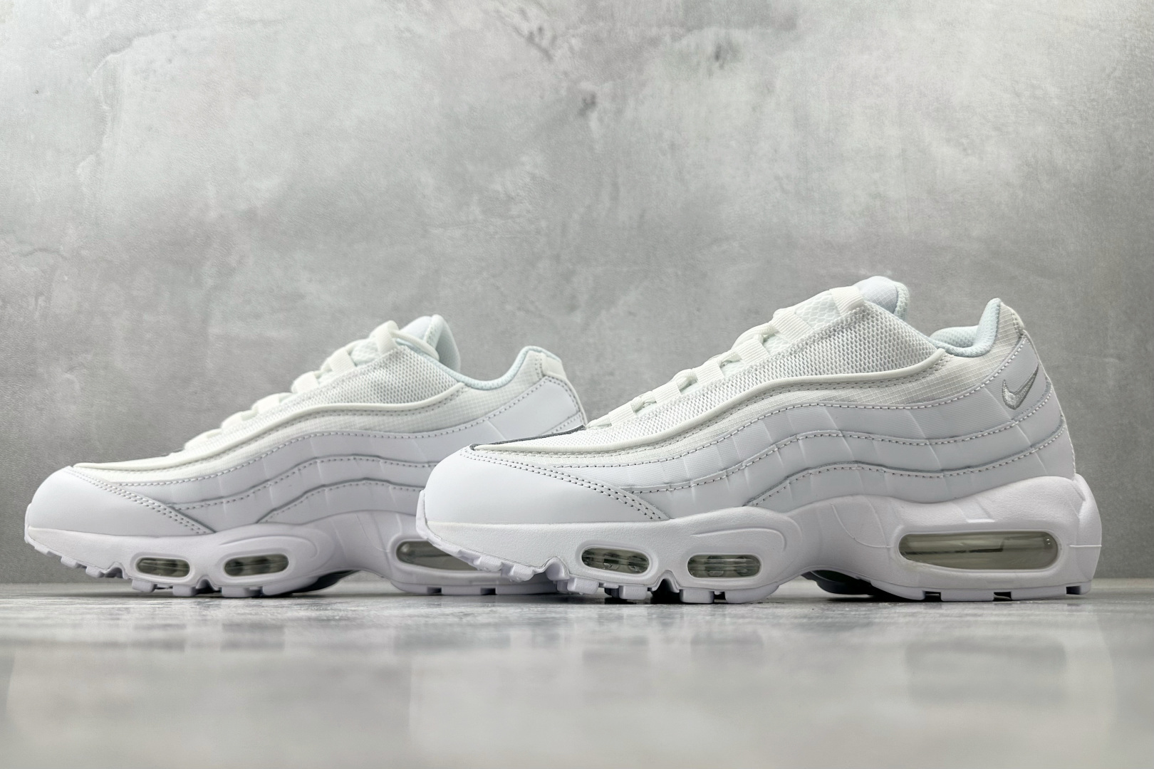 顶级 完美复刻 Nike Air 95 白 DH8015-100-莆田鞋,莆田鞋货源,高仿鞋,高仿鞋货源,安福档口,莆田高仿鞋,莆田鞋批发,高仿鞋批发,莆田高仿运动鞋,高仿运动鞋,莆田运动鞋 顶级 完美复刻 Nike Air 95 白 DH8015-100