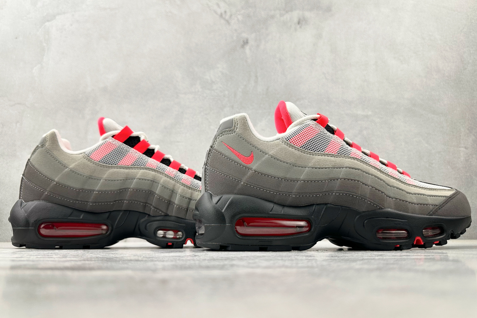 顶级 完美复刻 Nike Air 95 黑白红 AT2865-100-莆田鞋,莆田鞋货源,高仿鞋,高仿鞋货源,安福档口,莆田高仿鞋,莆田鞋批发,高仿鞋批发,莆田高仿运动鞋,高仿运动鞋,莆田运动鞋 顶级 完美复刻 Nike Air 95 黑白红 AT2865-100