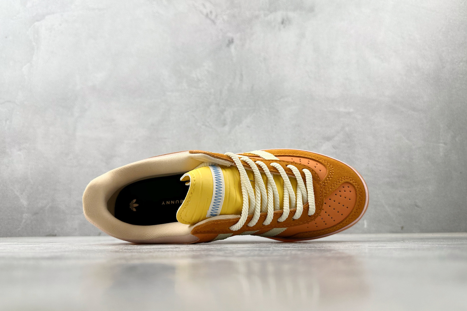 170 出口订单 Bad Bunny x adidas originals GAZELLE INDOOR 橙色 JS5050