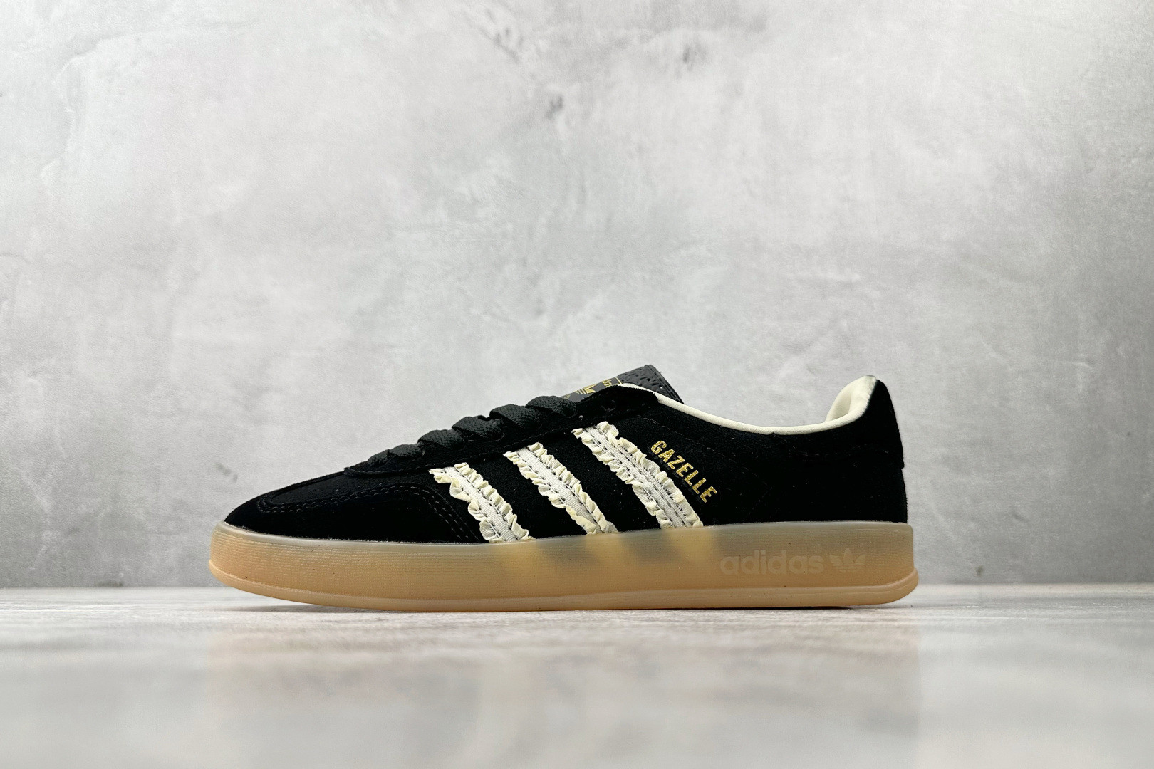 160 出口订单 adidas originals GAZELLE INDOOR 黑色 JS1412-Chinese UA Cheap High Quatity Brand Clothes Bags handbags Sneakers wholesale wholesaler seller from China Factory suppliers Fashion Clothing Shoes best Quality Beautiful Price 160 出口订单 adidas originals GAZELLE INDOOR 黑色 JS1412