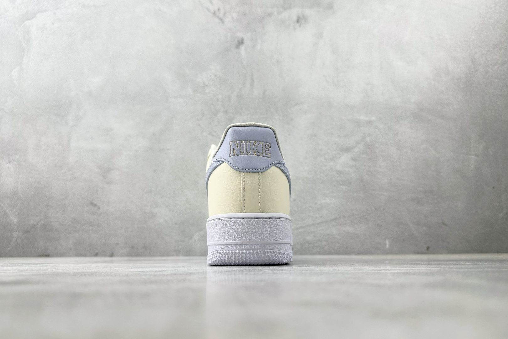 Nike Air Force 1 Low 米棕 IH7352-001-莆田鞋,莆田鞋货源,高仿鞋,高仿鞋货源,安福档口,莆田高仿鞋,莆田鞋批发,高仿鞋批发,莆田高仿运动鞋,高仿运动鞋,莆田运动鞋 Nike Air Force 1 Low 米棕 IH7352-001