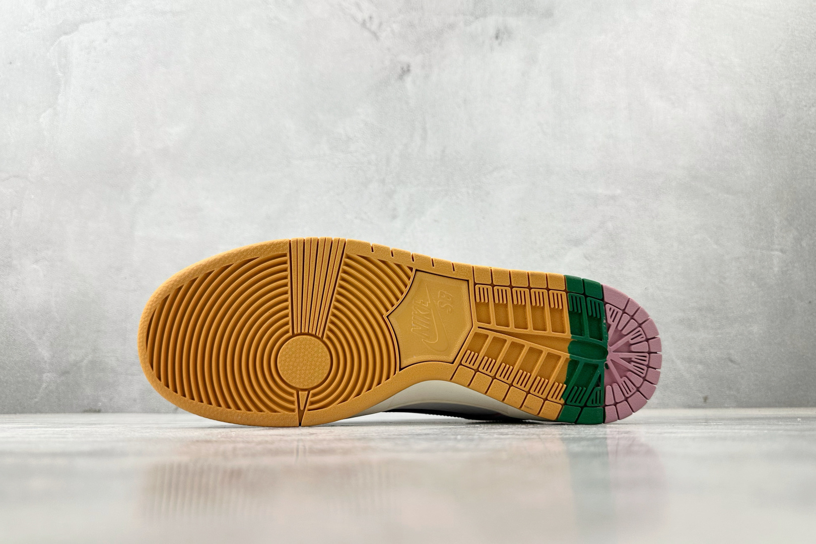 免检版 配色齐全 CSEF x Nike Dunk SB 白绿黑色 HJ4132-100