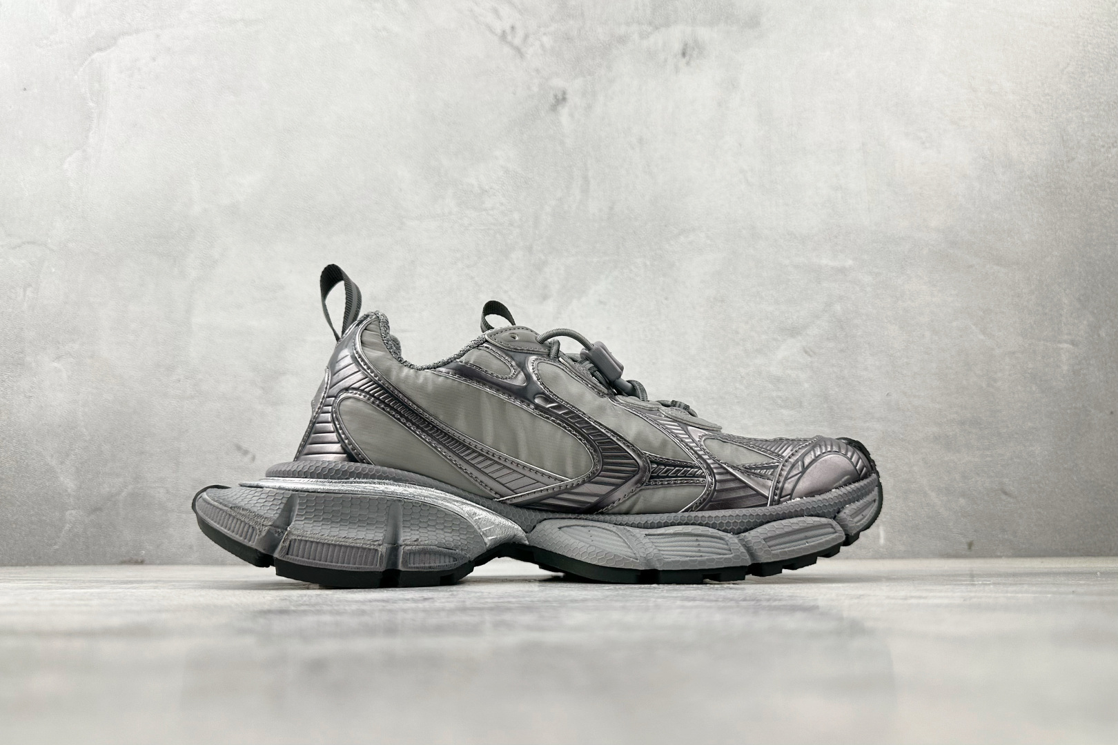 400 代购版 Balenciaga巴黎世家 3XL 灰色 734734W3XNY