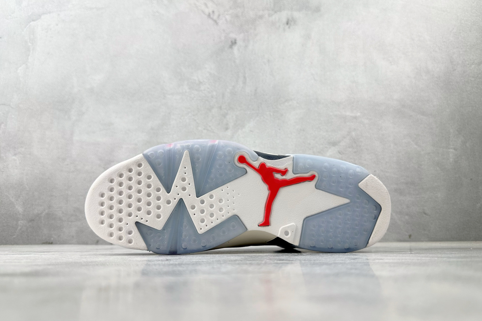 Jordan Air Jordan 6 retro tinker 白红黑 384664-104-莆田鞋,莆田鞋货源,高仿鞋,高仿鞋货源,安福档口,莆田高仿鞋,莆田鞋批发,高仿鞋批发,莆田高仿运动鞋,高仿运动鞋,莆田运动鞋 Jordan Air Jordan 6 retro tinker 白红黑 384664-104