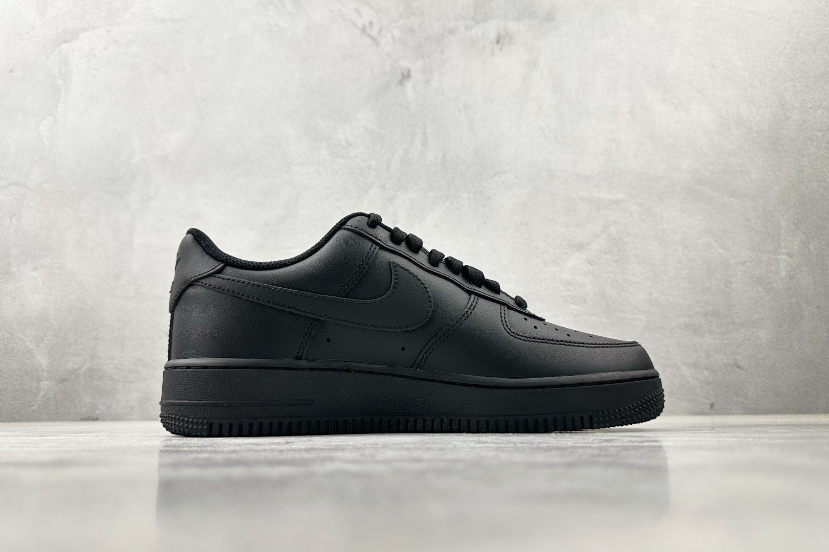 平台专供 Nike Air Force 1 07 黑色 CW2288-001-莆田鞋,莆田鞋货源,高仿鞋,高仿鞋货源,安福档口,莆田高仿鞋,莆田鞋批发,高仿鞋批发,莆田高仿运动鞋,高仿运动鞋,莆田运动鞋 平台专供 Nike Air Force 1 07 黑色 CW2288-001