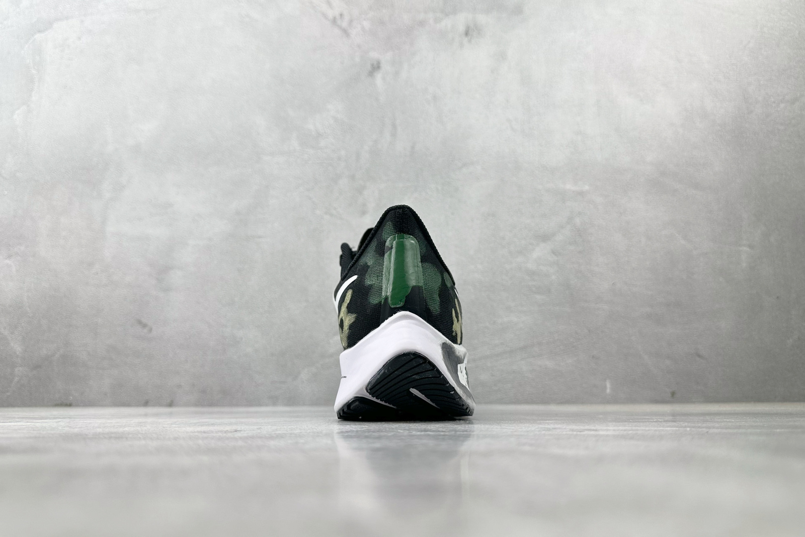 定制球鞋 Nike Pegasus 37 精锐之师 黑绿 BQ9647-220