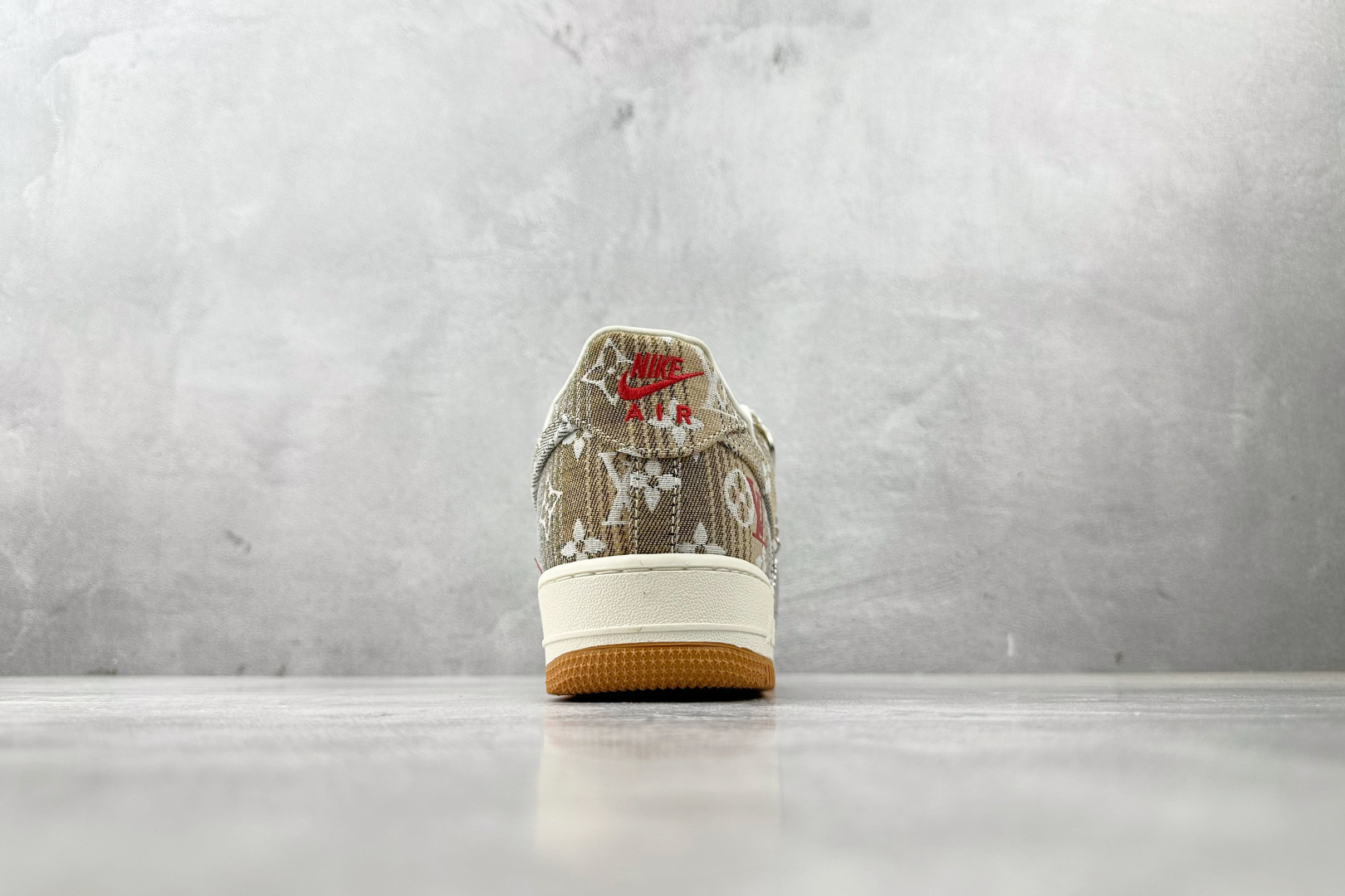 Nike Air Force 1 07 LV 联名 牛仔棕白 DF0188-076-莆田鞋,莆田鞋货源,高仿鞋,高仿鞋货源,安福档口,莆田高仿鞋,莆田鞋批发,高仿鞋批发,莆田高仿运动鞋,高仿运动鞋,莆田运动鞋 Nike Air Force 1 07 LV 联名 牛仔棕白 DF0188-076