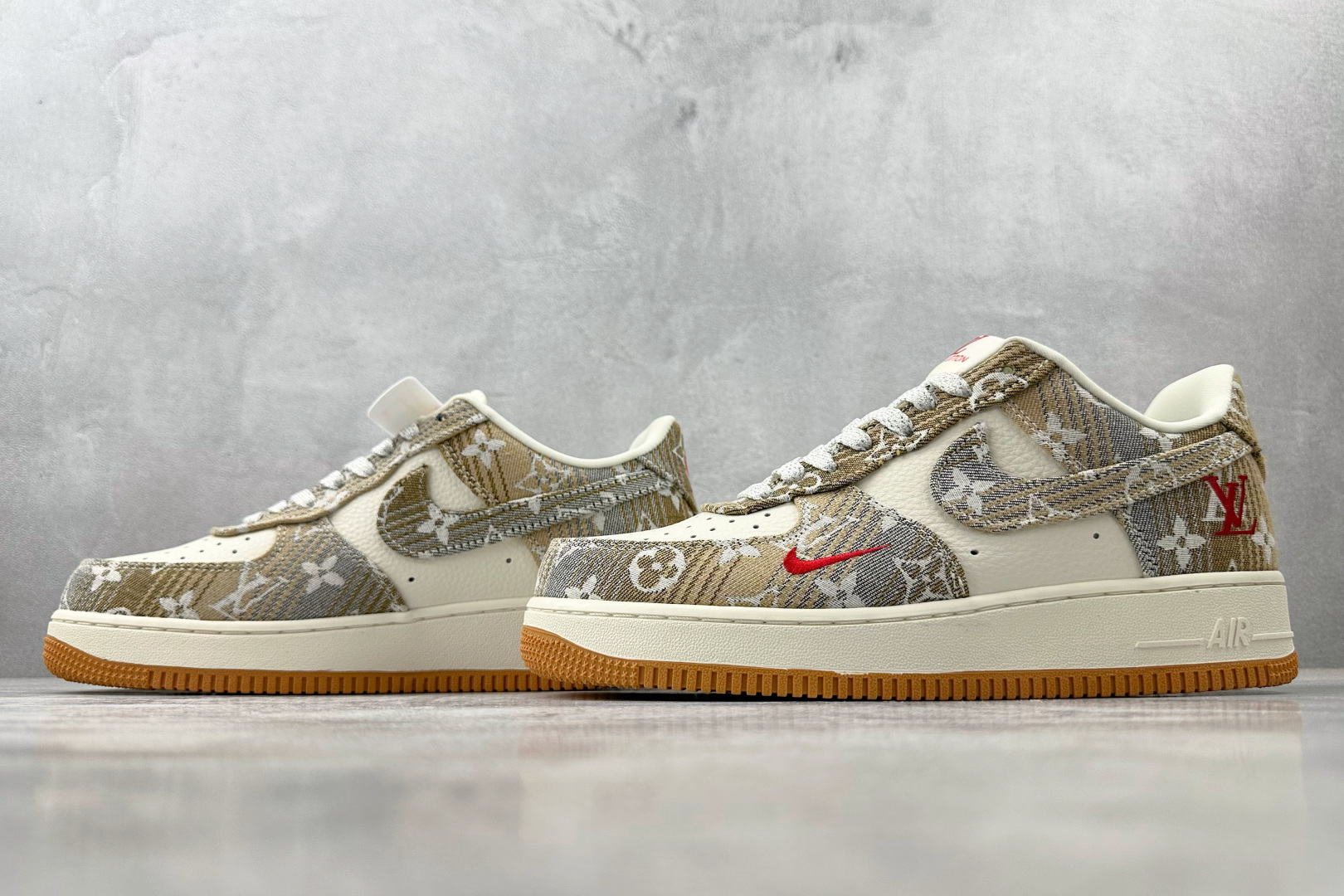 Nike Air Force 1 07 LV 联名 牛仔棕白 DF0188-076-莆田鞋,莆田鞋货源,高仿鞋,高仿鞋货源,安福档口,莆田高仿鞋,莆田鞋批发,高仿鞋批发,莆田高仿运动鞋,高仿运动鞋,莆田运动鞋 Nike Air Force 1 07 LV 联名 牛仔棕白 DF0188-076