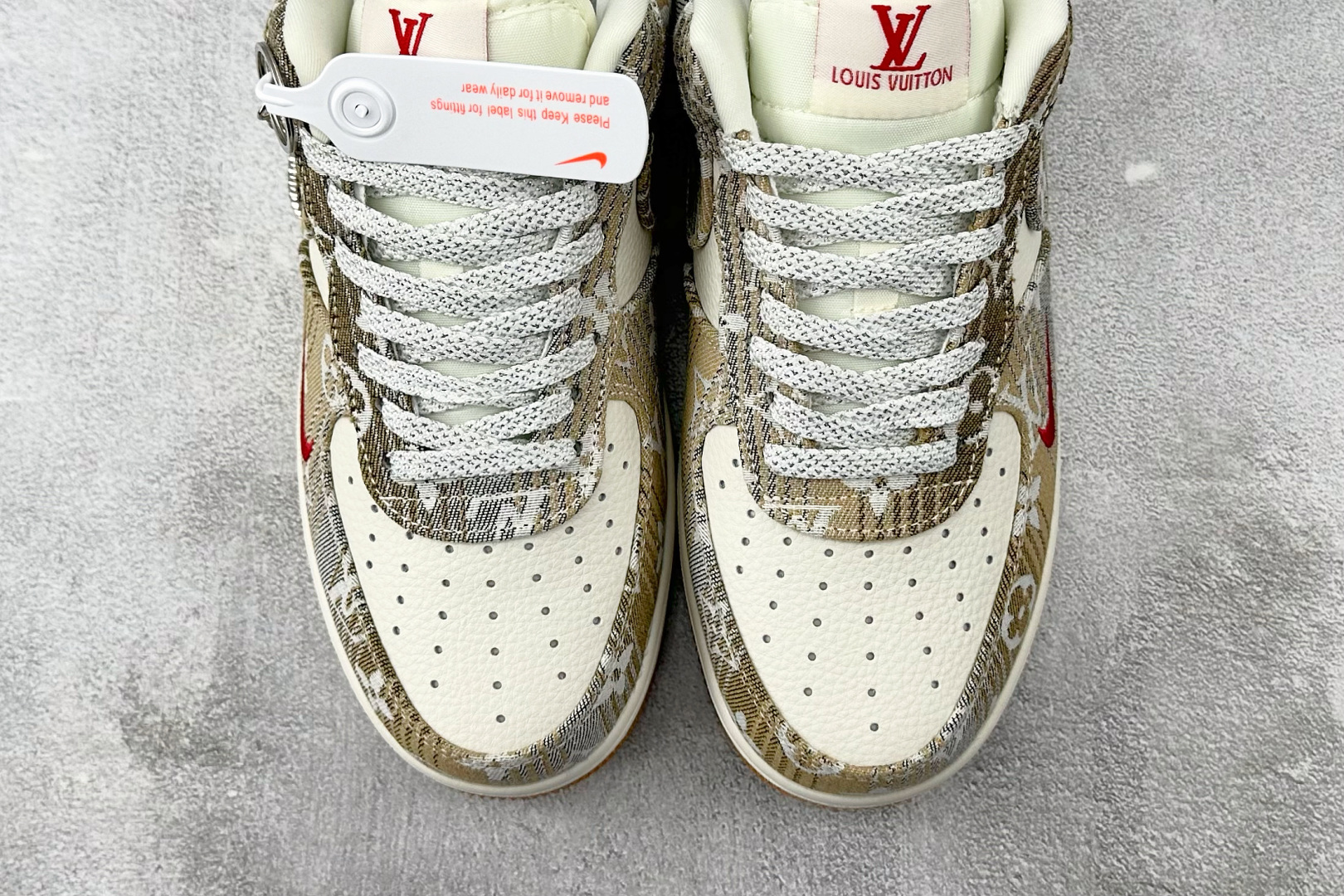 Nike Air Force 1 07 LV 联名 牛仔棕白 DF0188-076-莆田鞋,莆田鞋货源,高仿鞋,高仿鞋货源,安福档口,莆田高仿鞋,莆田鞋批发,高仿鞋批发,莆田高仿运动鞋,高仿运动鞋,莆田运动鞋 Nike Air Force 1 07 LV 联名 牛仔棕白 DF0188-076