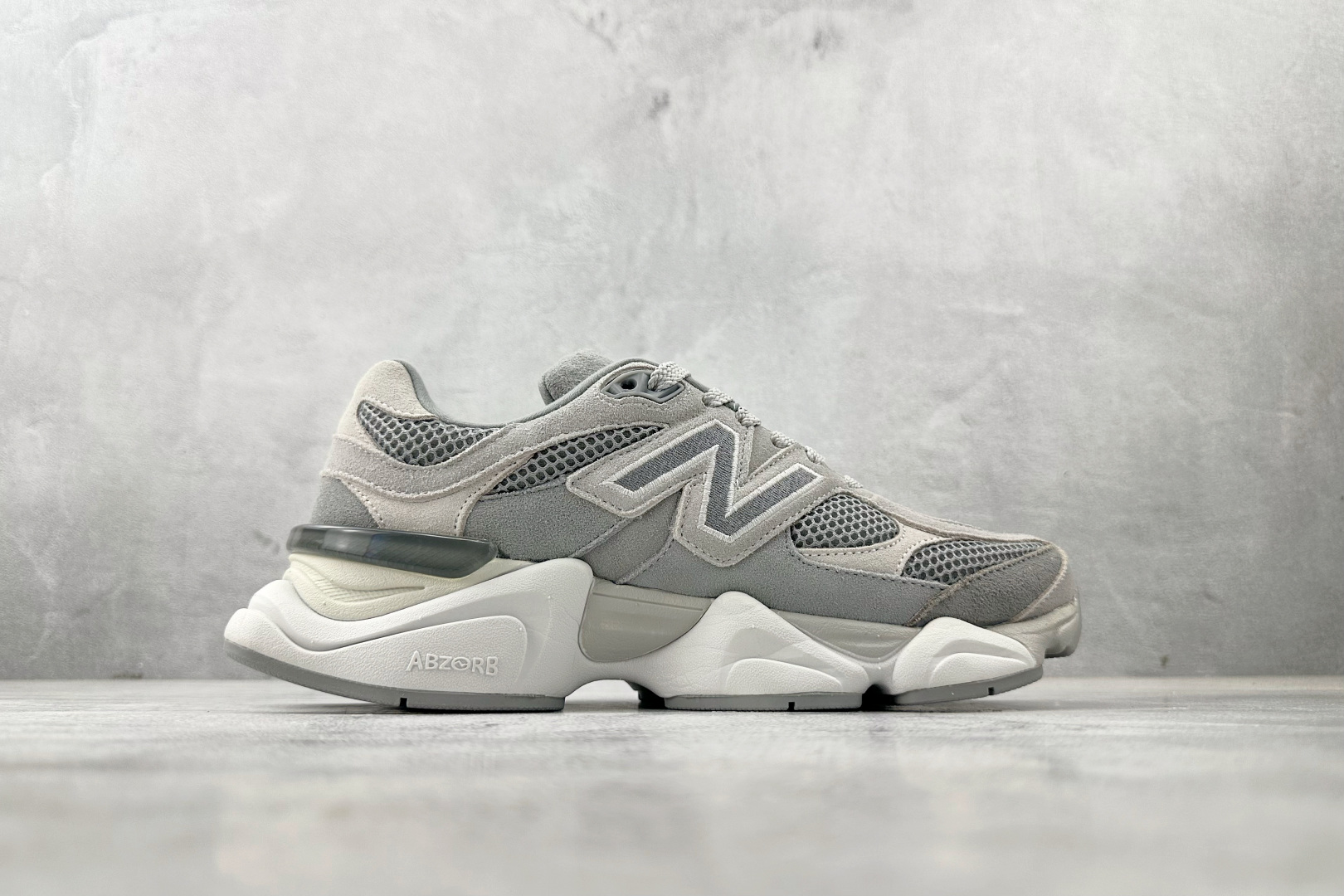 C 版 本地大厂出品 New Balance NB 9060 灰色货号: U9060ERD尺码：36 3