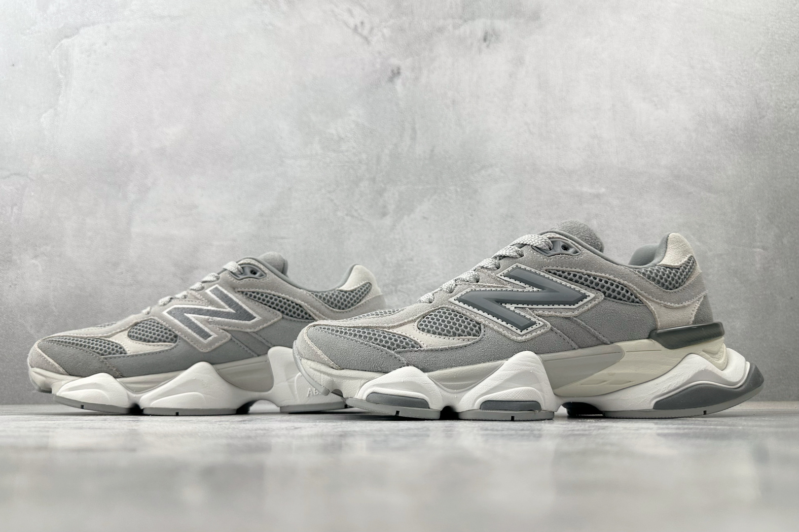 C 版 本地大厂出品 New Balance NB 9060 灰色货号: U9060ERD尺码：36 3
