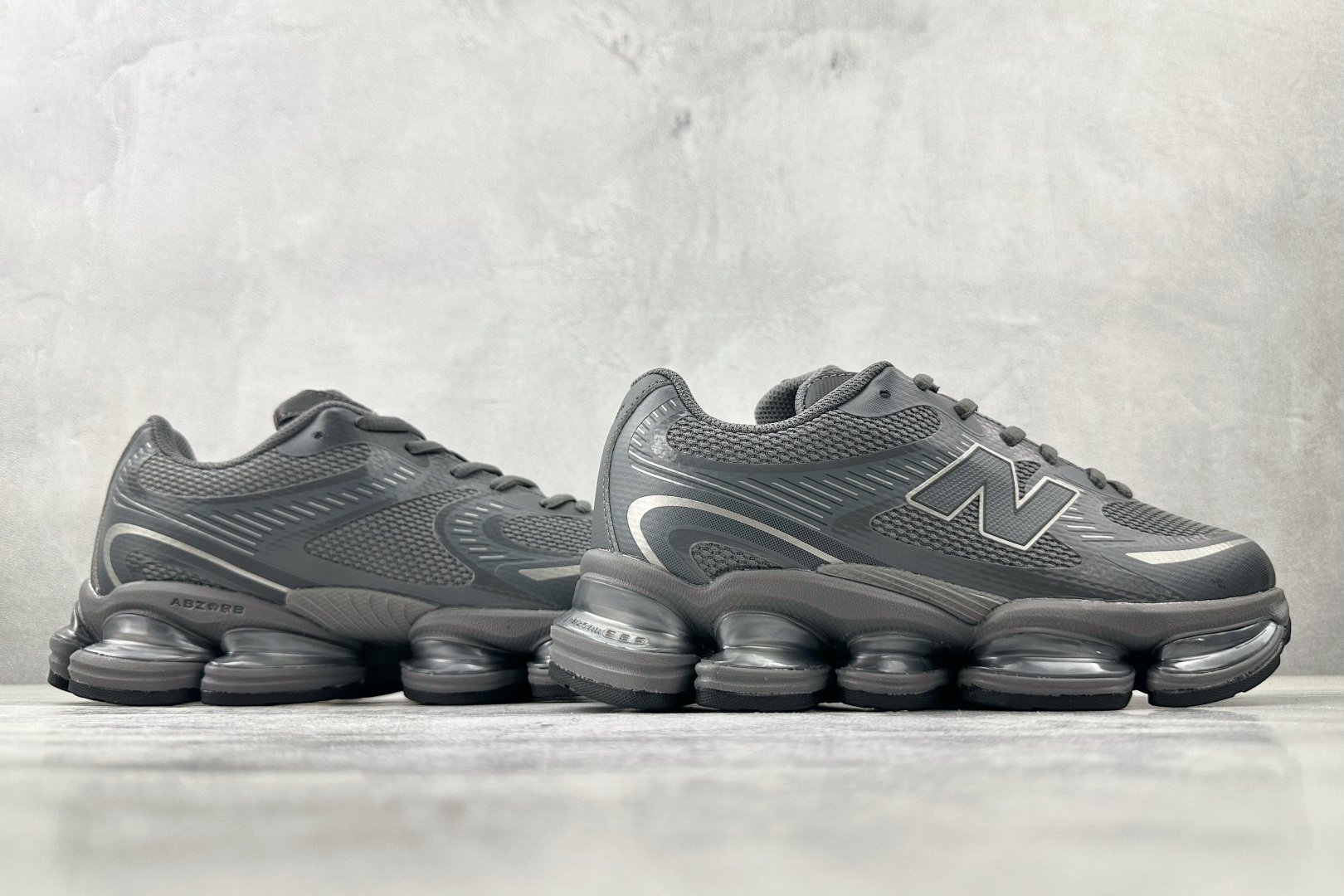 P240New Balance ABZORB 2000 灰色 U2000ETA