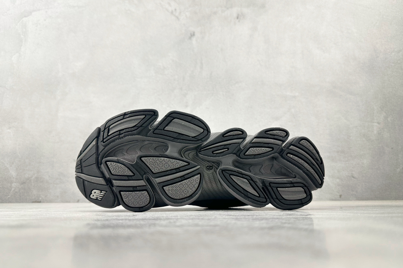 P240New Balance ABZORB 2000 灰色 U2000ETA