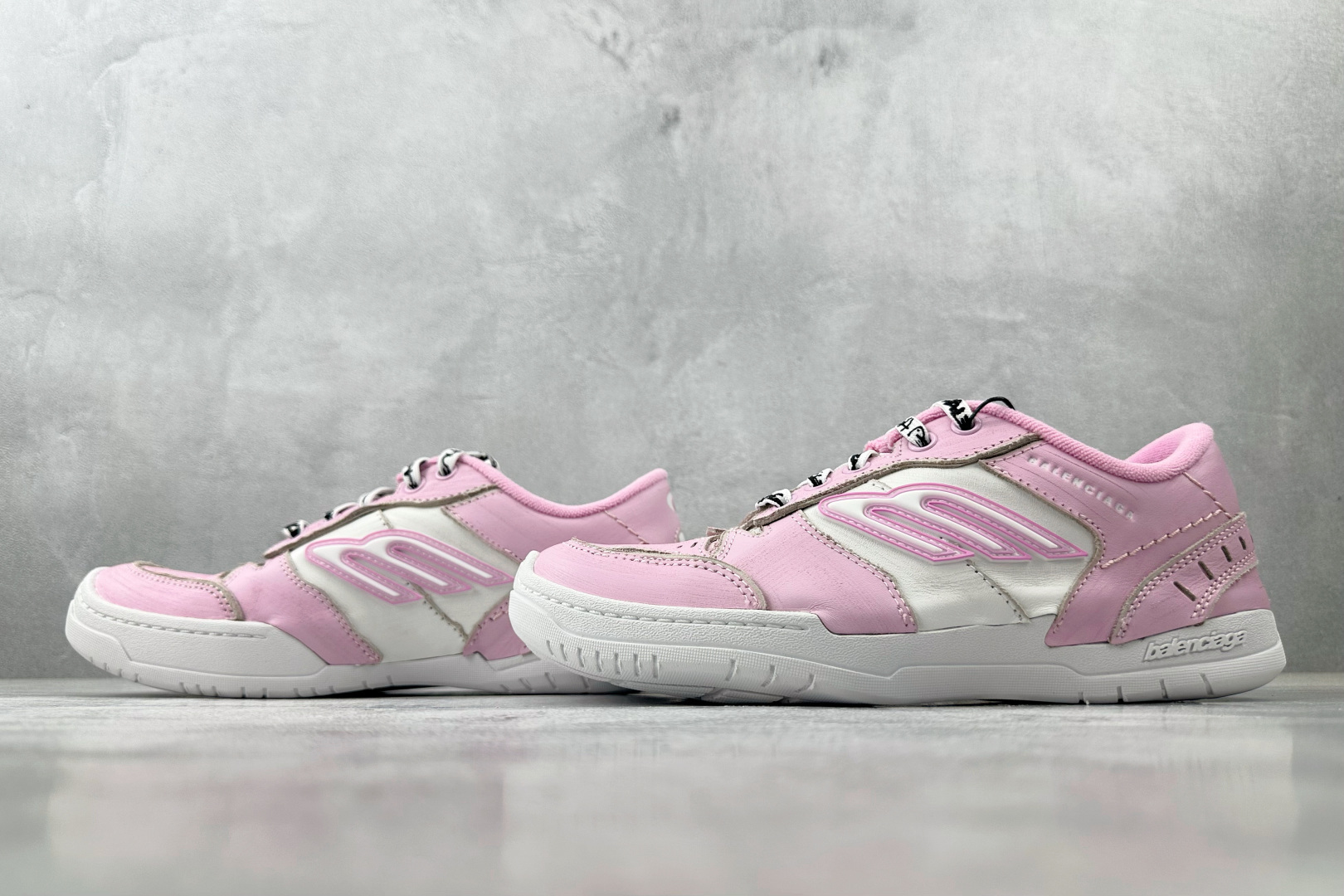 420 最新外贸批次 Balenciaga巴黎世家 Hamptons Worn-Out 白粉 841763 WCURS-Chinese UA Cheap High Quatity Brand Clothes Bags handbags Sneakers wholesale wholesaler seller from China Factory suppliers Fashion Clothing Shoes best Quality Beautiful Price 420 最新外贸批次 Balenciaga巴黎世家 Hamptons Worn-Out 白粉 841763 WCURS