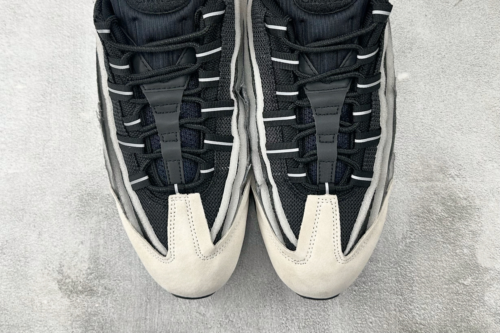 GX 本地顶级纯原 完美复刻 CDG × Nike Air Max 95 联名 黑白灰货号：CU8406