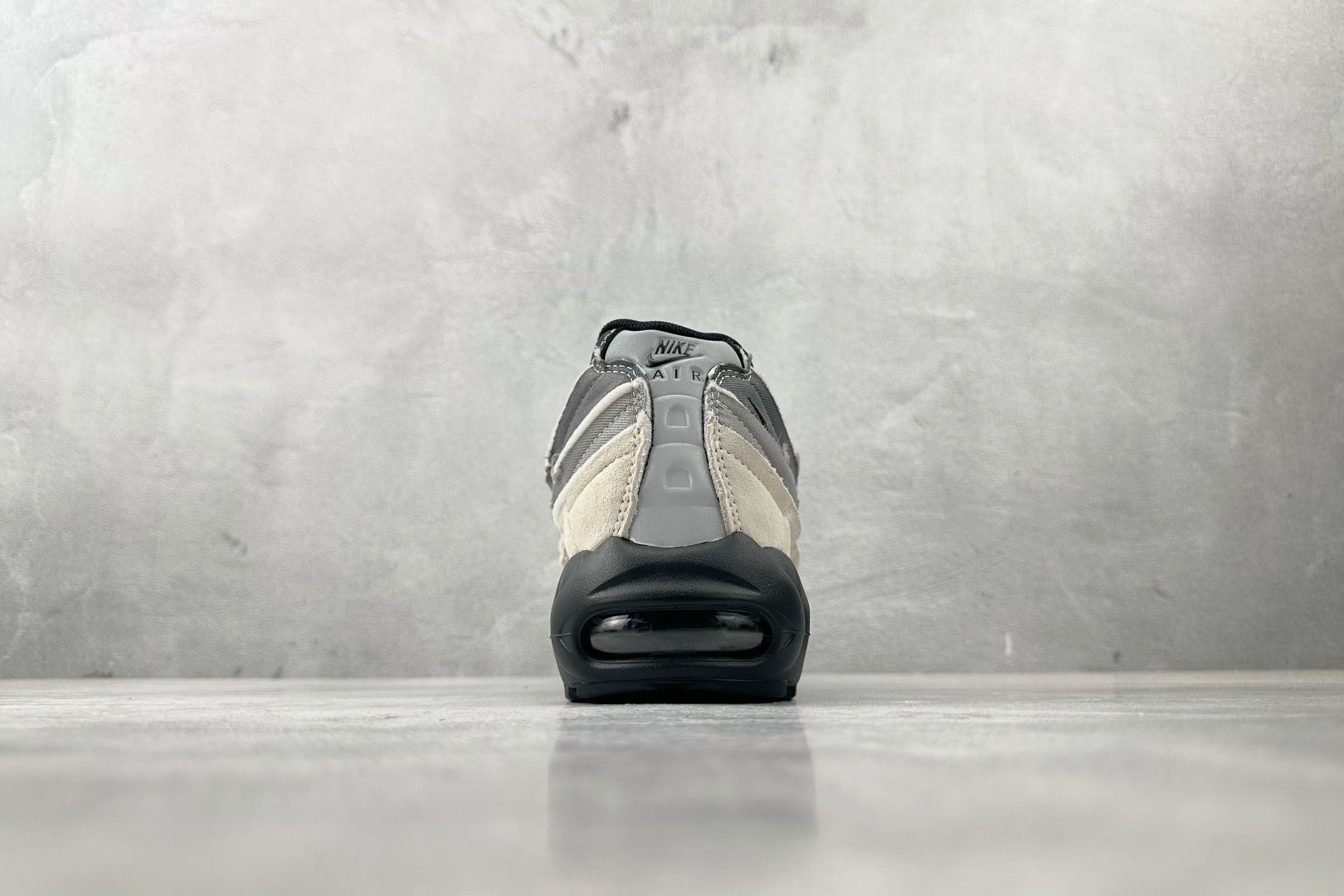 GX 本地顶级纯原 完美复刻 CDG × Nike Air Max 95 联名 黑白灰货号：CU8406