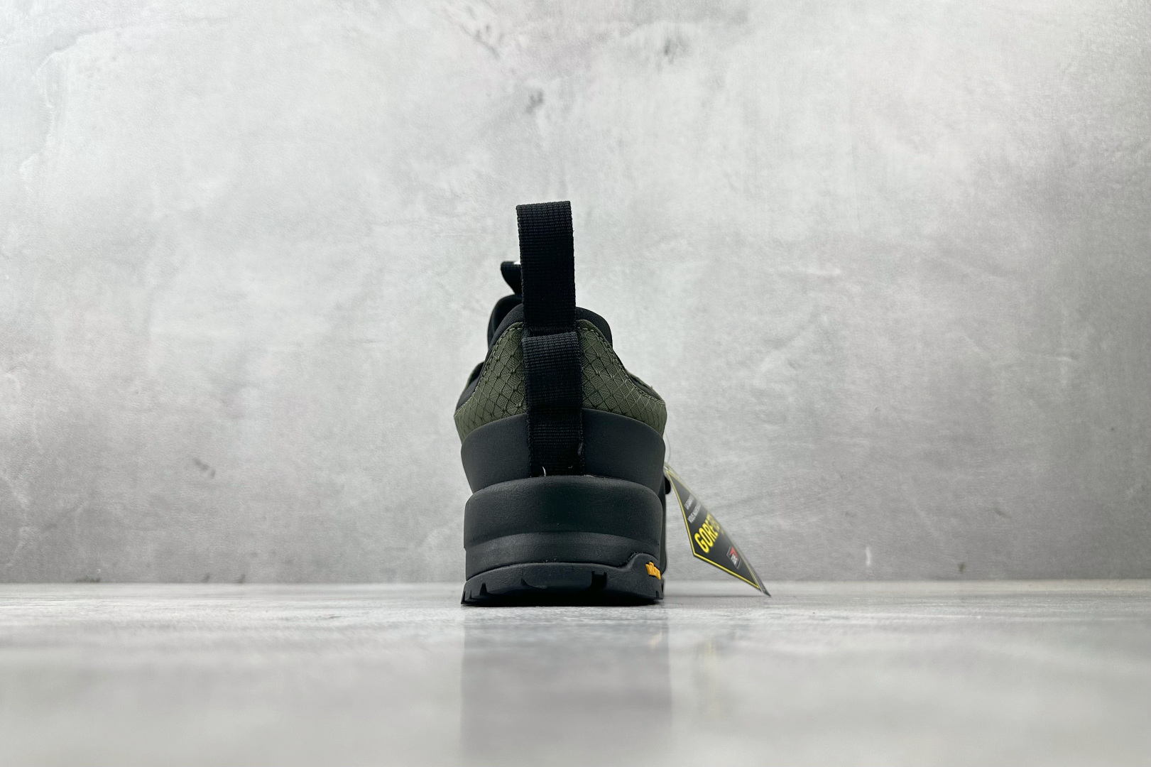 240 北面THE NORTH FACE GLENCLYFFE 绿黑 NF0A817B-KOM 086