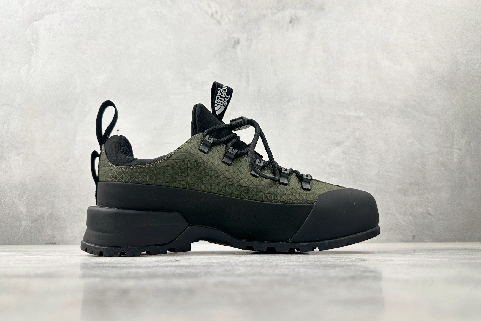 240 北面THE NORTH FACE GLENCLYFFE 绿黑 NF0A817B-KOM 086