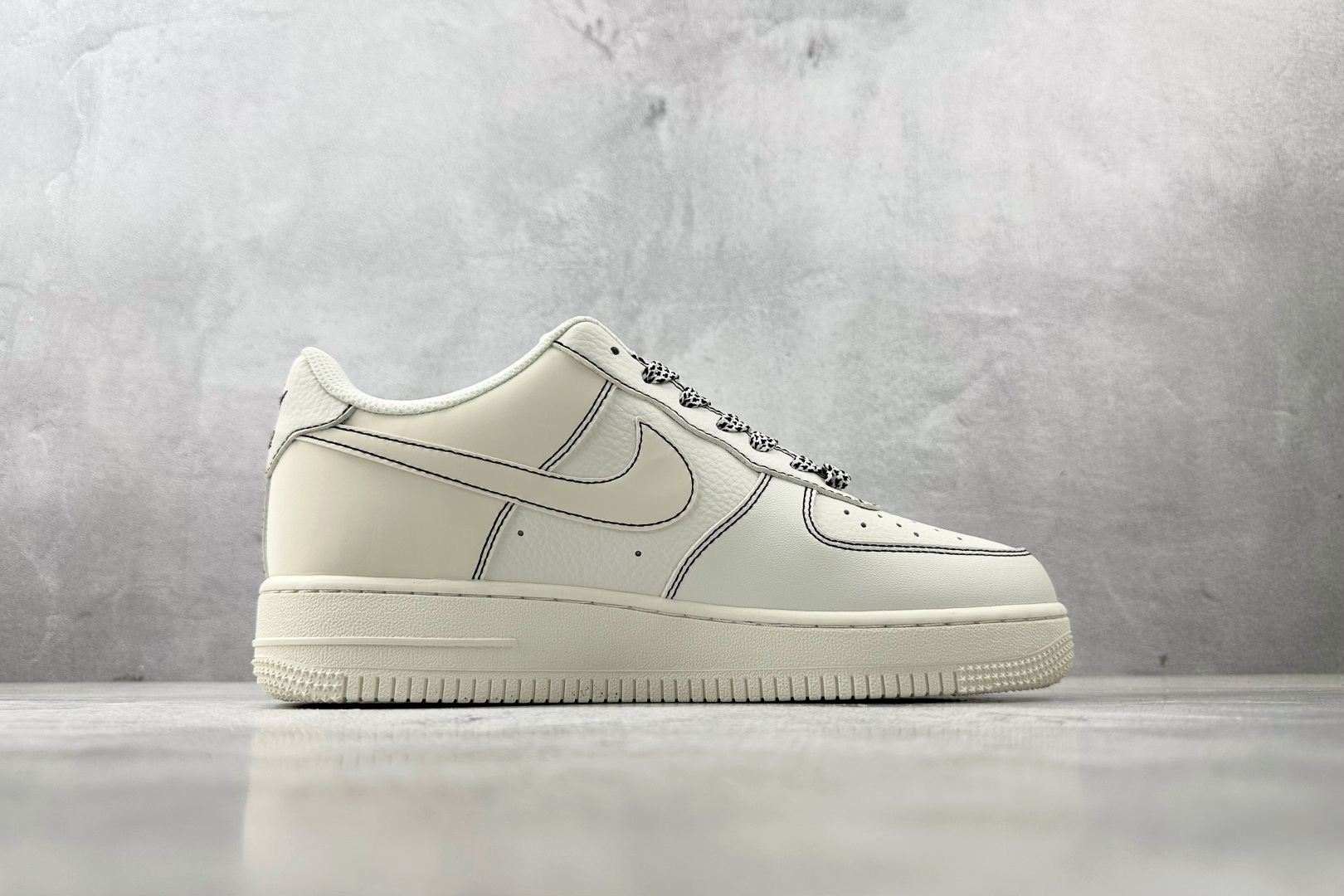 Nike Air Force 1 07 NIKE 联名 米白 CS5288-032