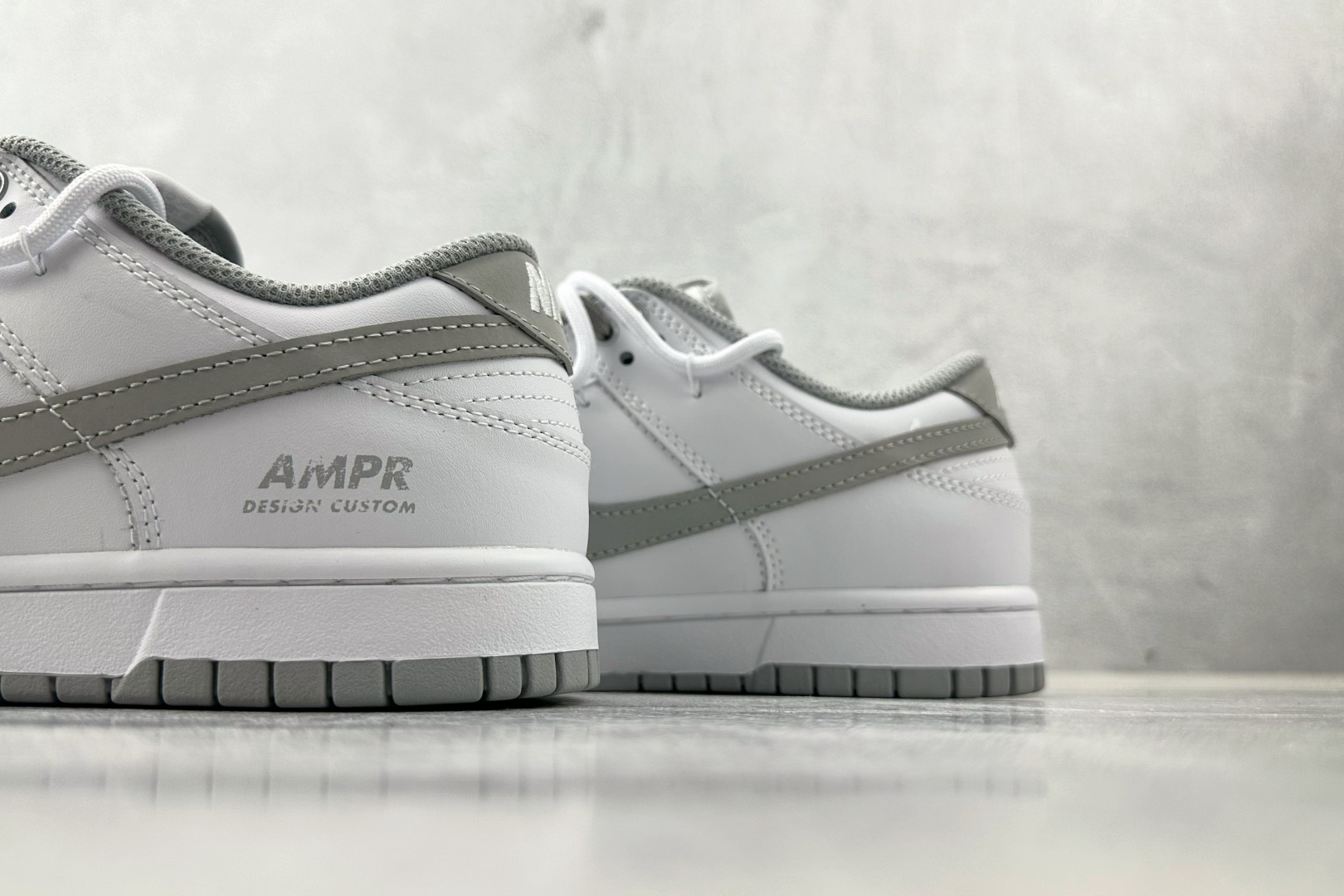 YC 双十一特价双十一特价【定制球鞋】Nike Dunk 暮云 白灰货号：WG0582 095尺码：40