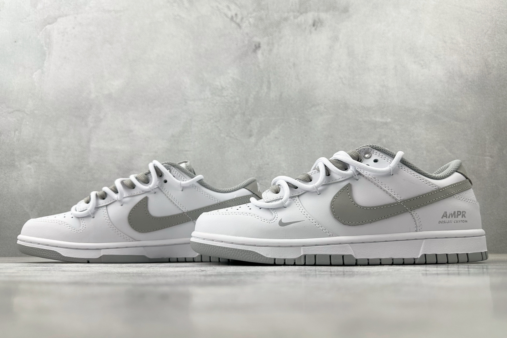 YC 双十一特价双十一特价【定制球鞋】Nike Dunk 暮云 白灰货号：WG0582 095尺码：40