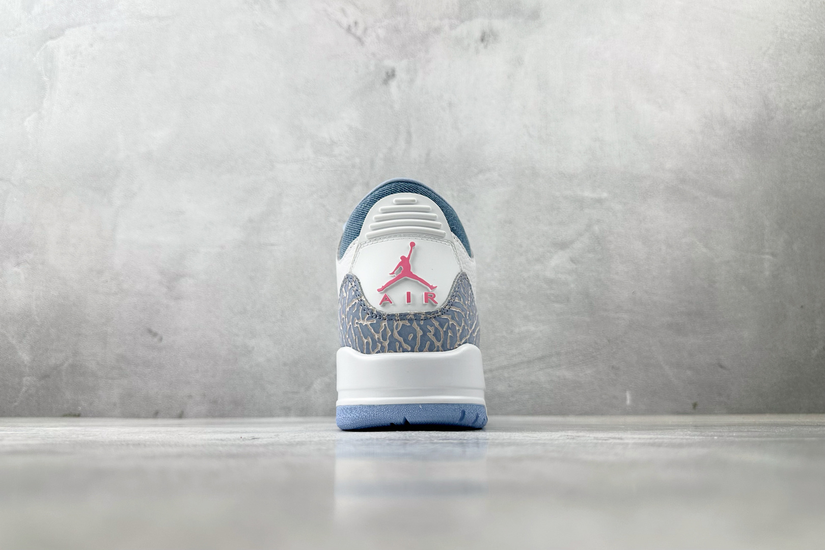 东南亚订单 Jordan Air Jordan 3 白蓝色 HQ0784-101